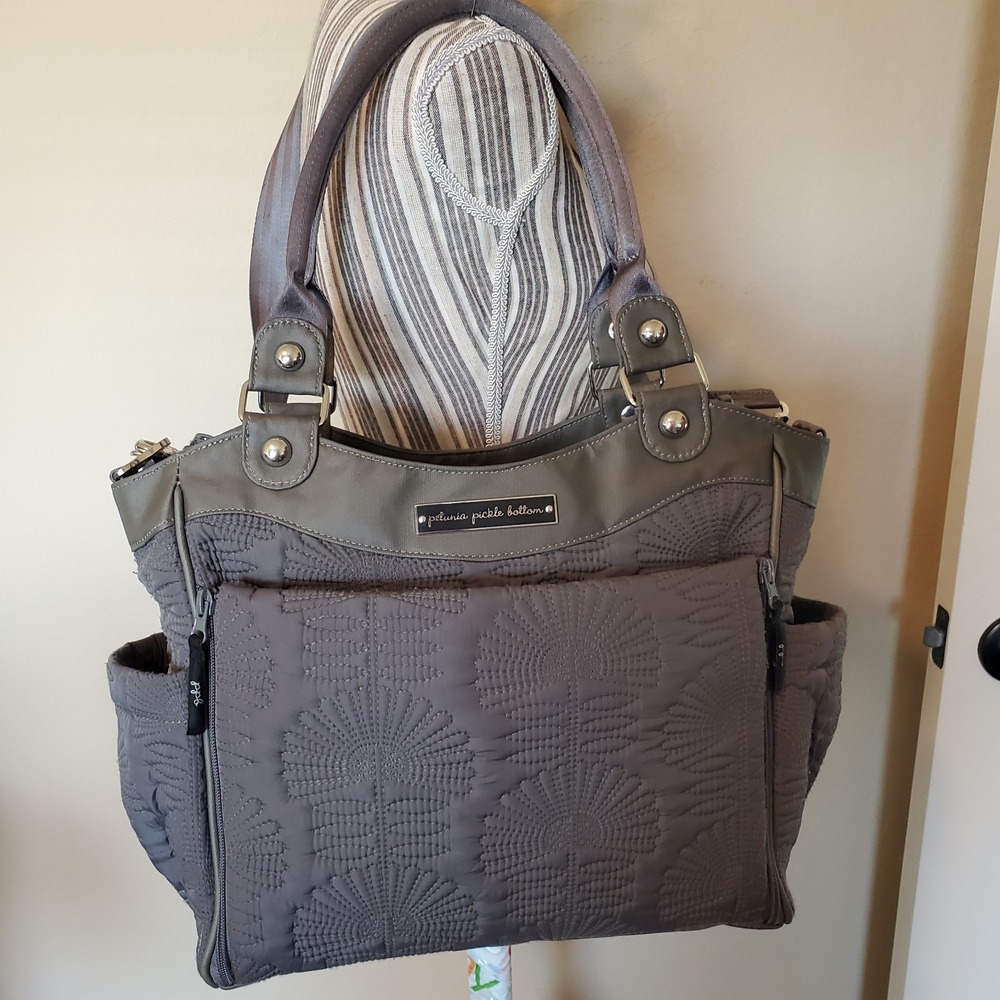 Petunia Pickle Bottom Convertible Diaper Bag Backpack Tote Gray Floral Quilted